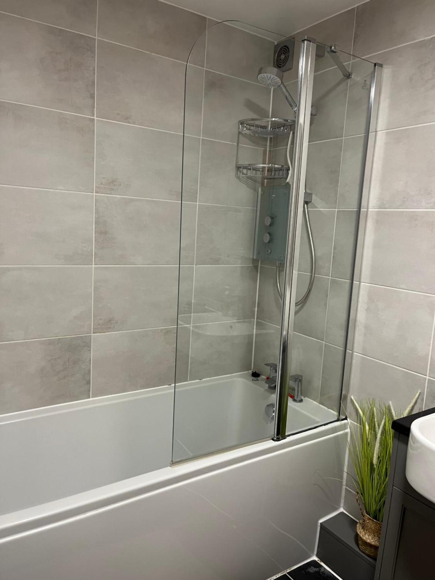 Comfortable Two Bedroom Modern Apartment Лондон Екстериор снимка